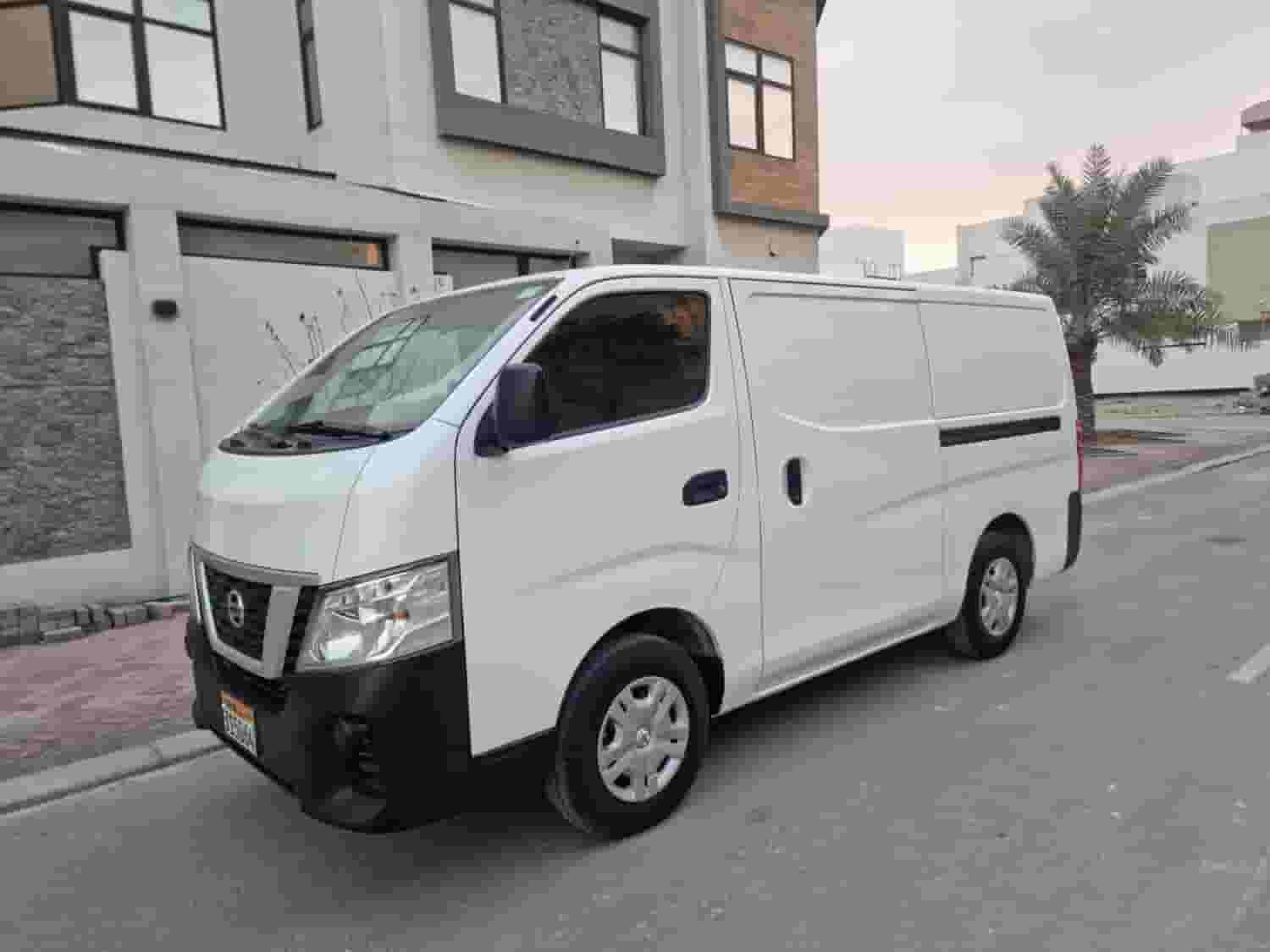 Nissan Rovan Cargo Bus, Mini Truck 2019