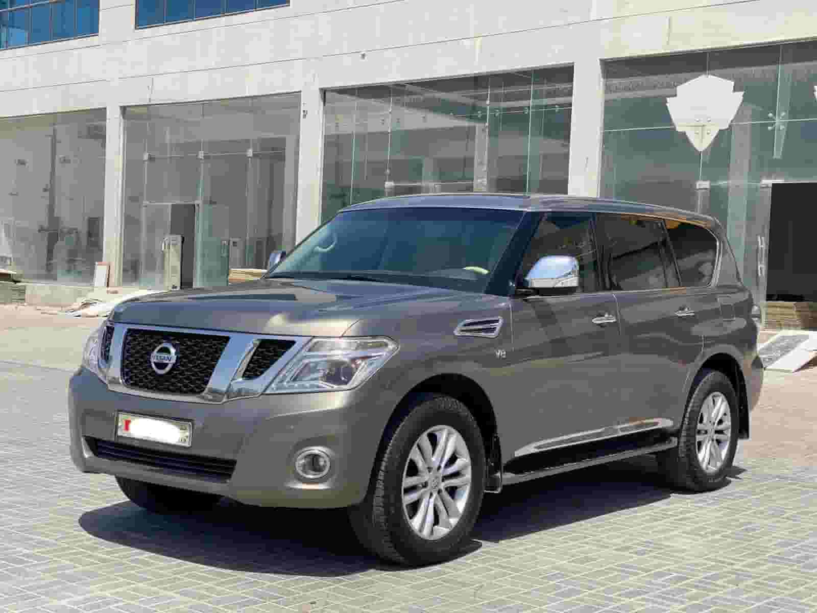 Nissan Patrol SE 2013 (Grey)