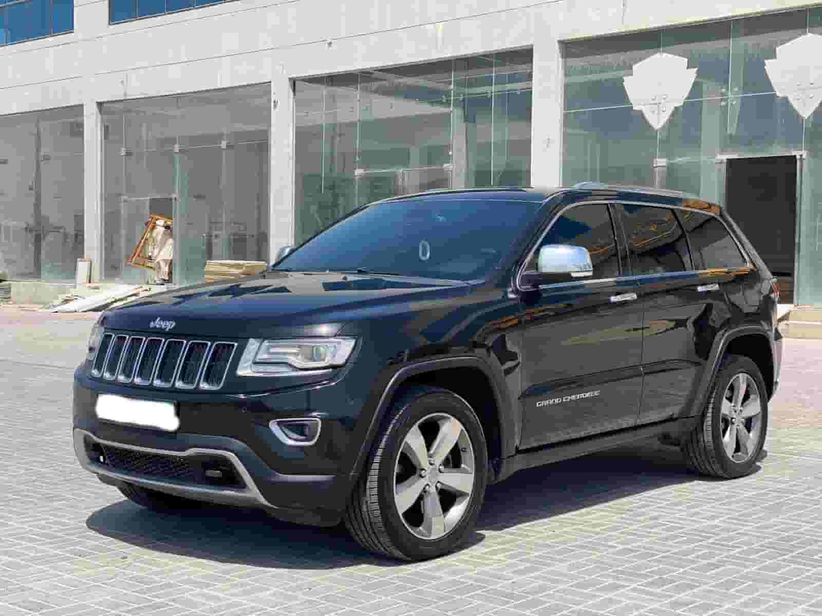 Jeep Grand Cherokee LTD 2015 (Black)