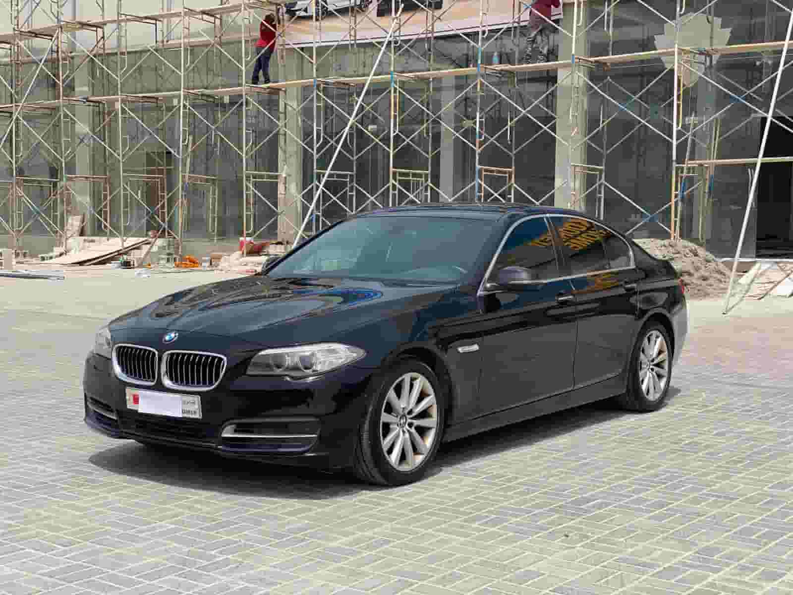 بي إم دبليو 528i 2016 (أسود)