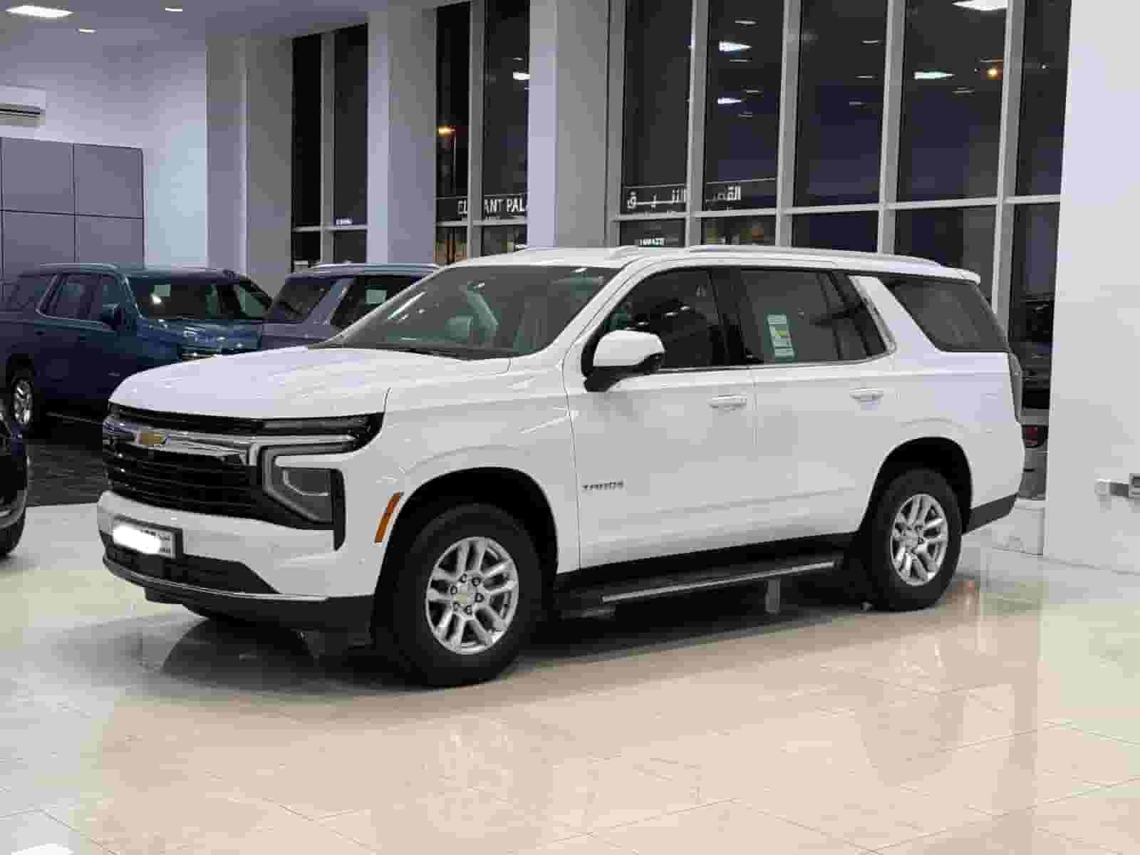 شيفروليه تاهو LS 2025 (أبيض)