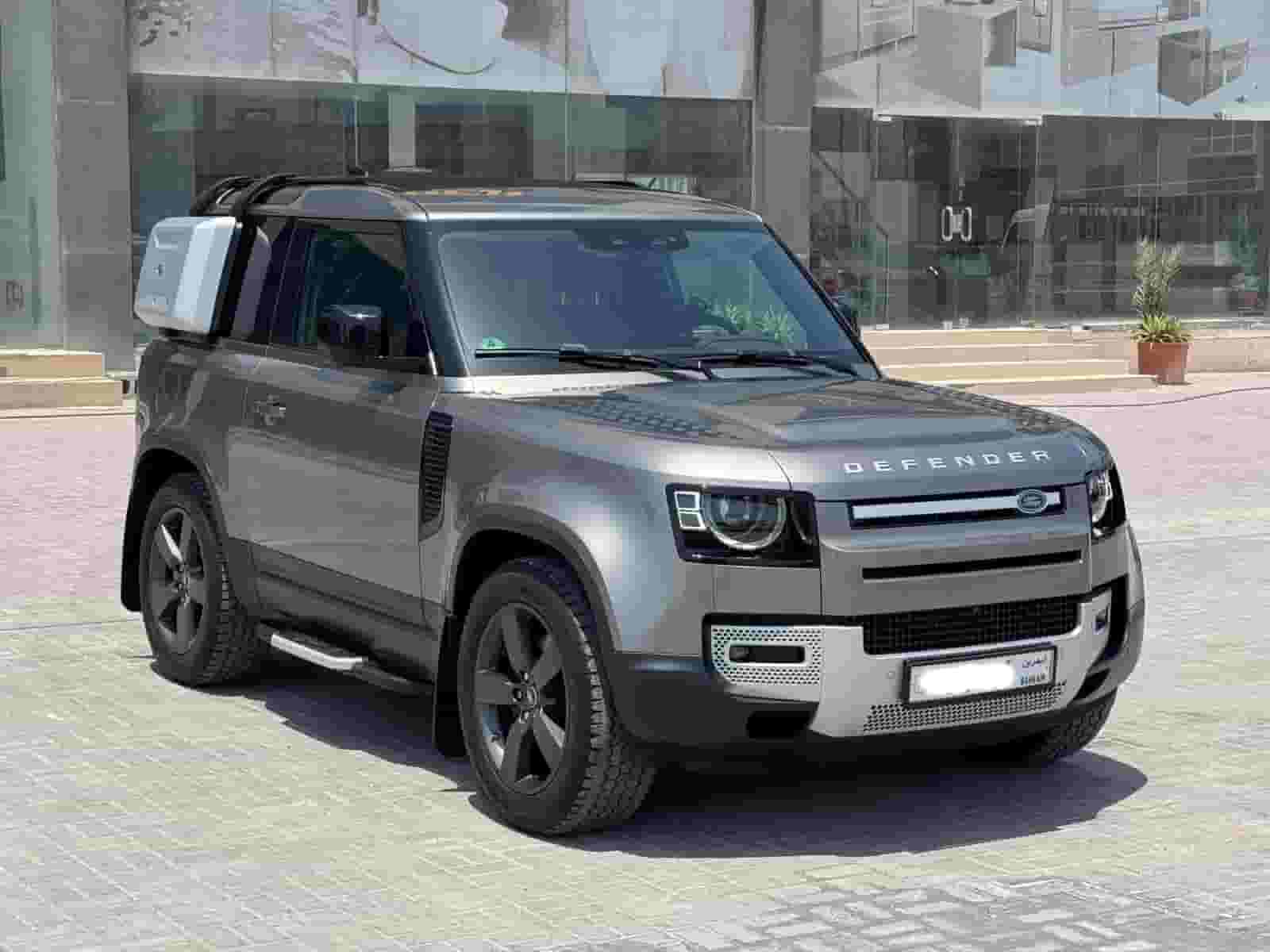 Land Rover Defender 2021 