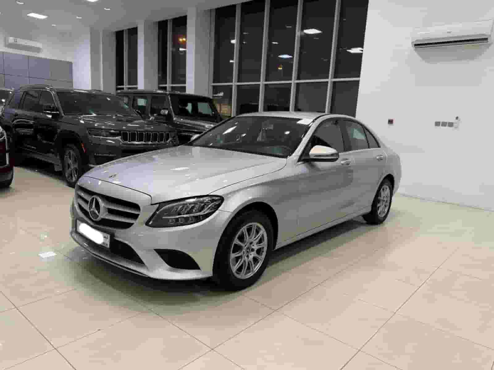 مرسيدس بنز C200 2020 (فضي)