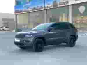Jeep Grand Cherokee 2019 (Grey)
