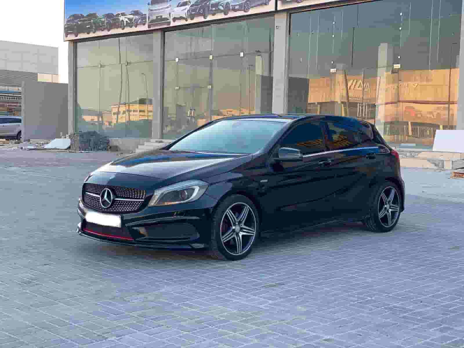 مرسيدس بنز A-250 2014 (أسود)