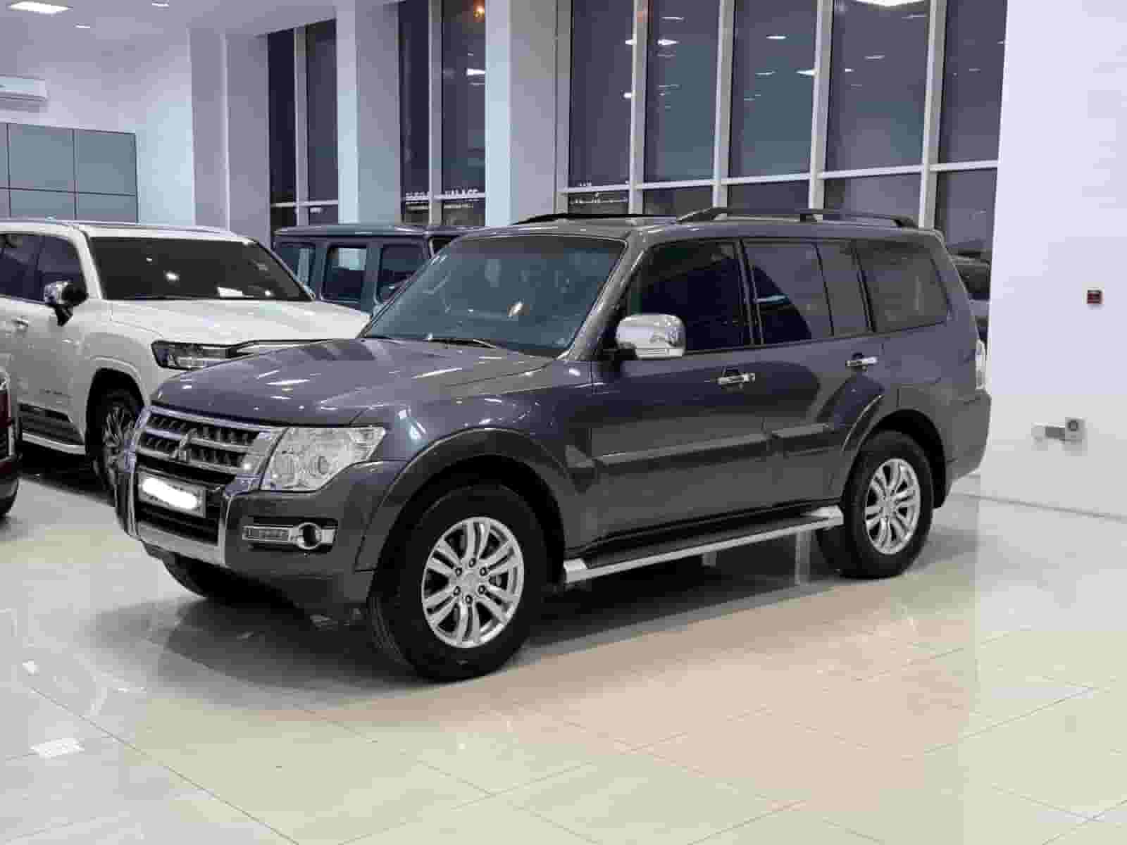 MITSUBISHI PAJERO GLS 2016 