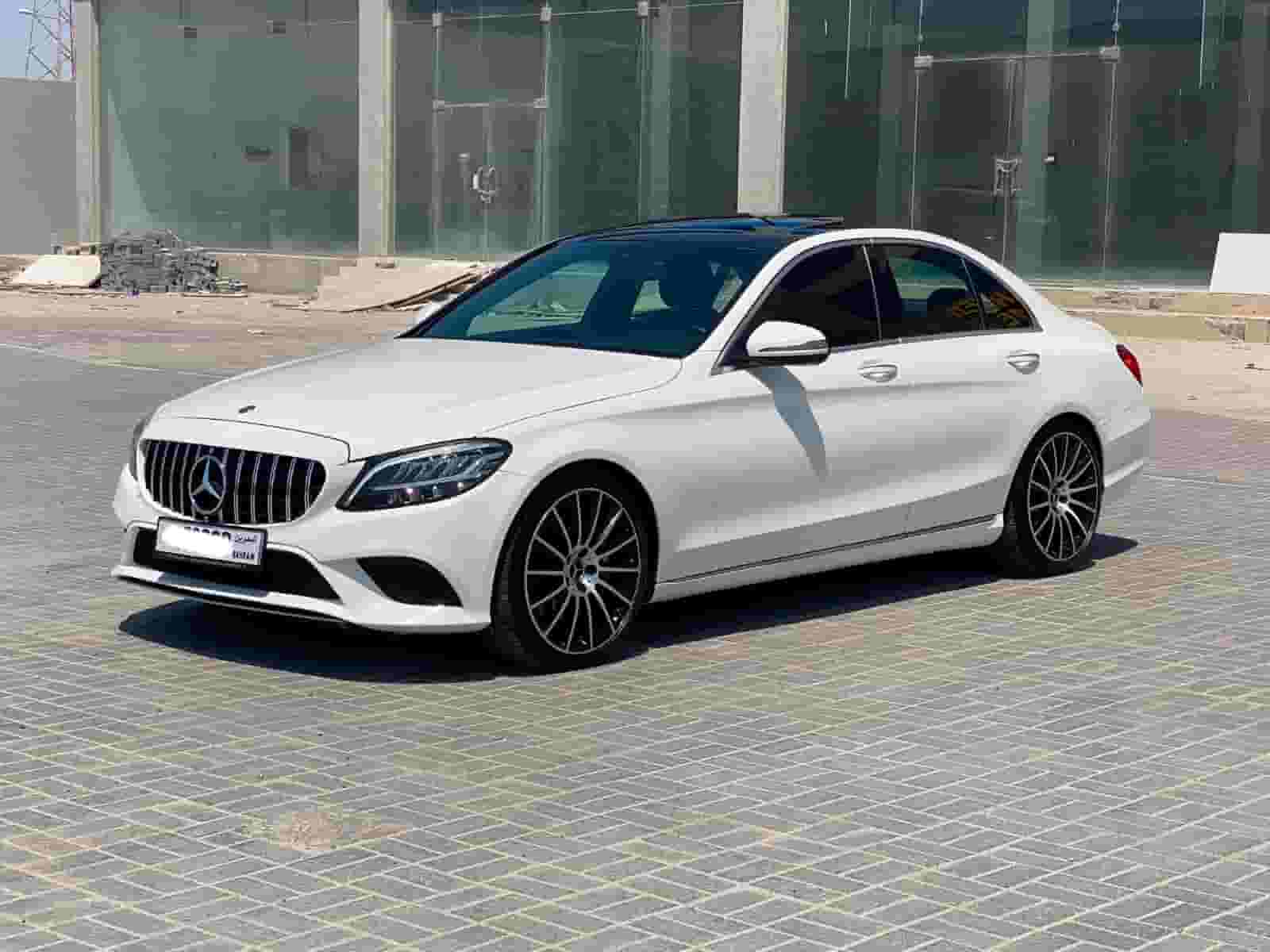Mercedes Benz C-300 2019 