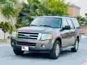 Ford Expedition XLT model 2014