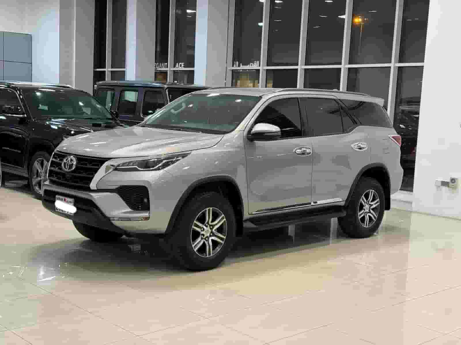 TOYOTA FORTUNER 2024