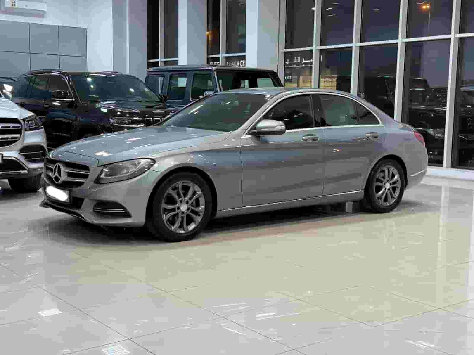 Mercedes Benz C-180 / 2015 (Silver)