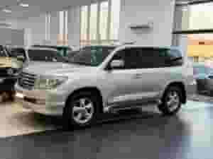 تويوتا لاند كروزر VX-R 2010 (فضي)