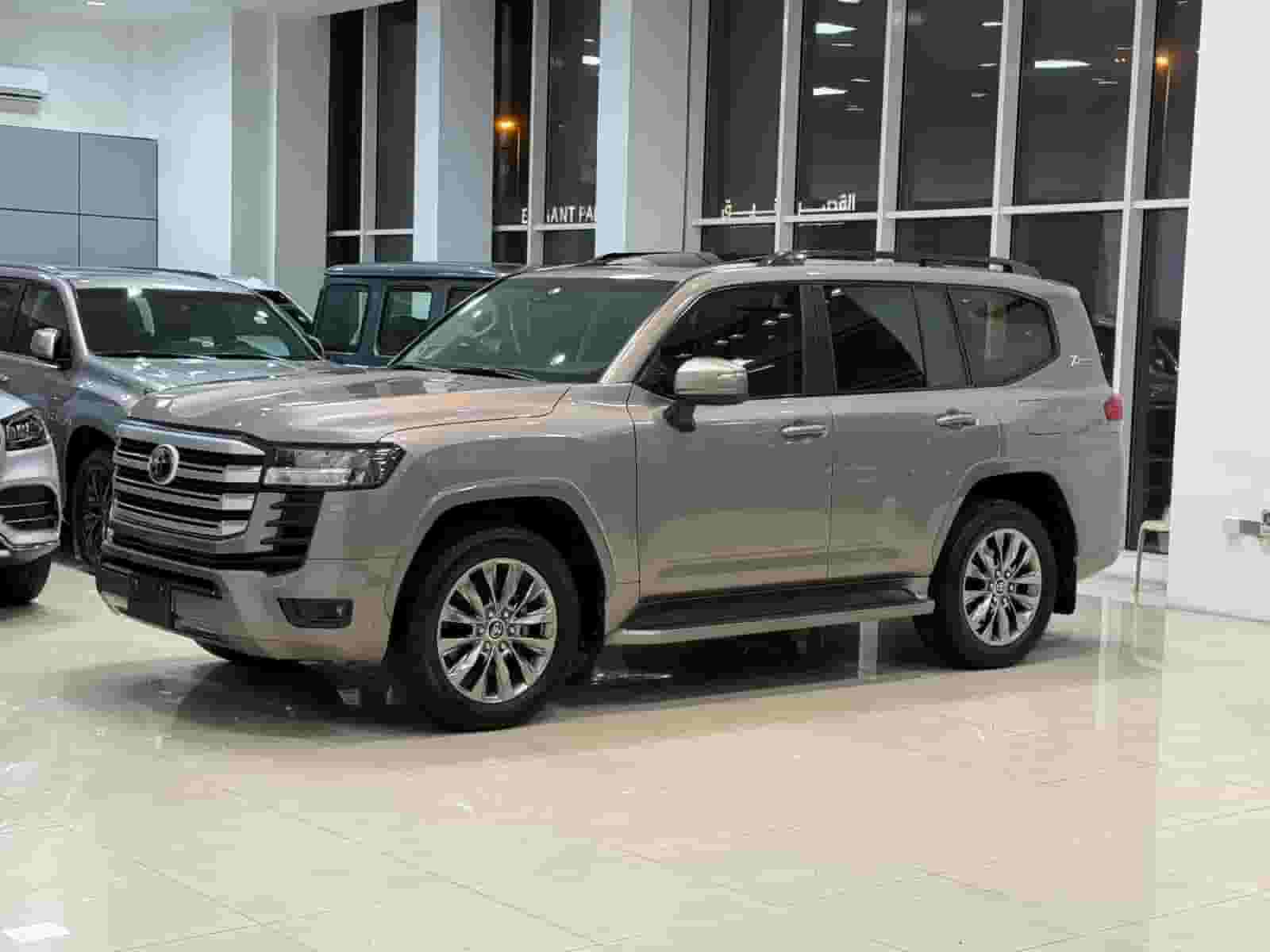 تويوتا لاند كروزر GX-R 2022 