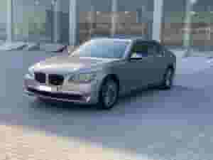 BMW 740 Li 2010