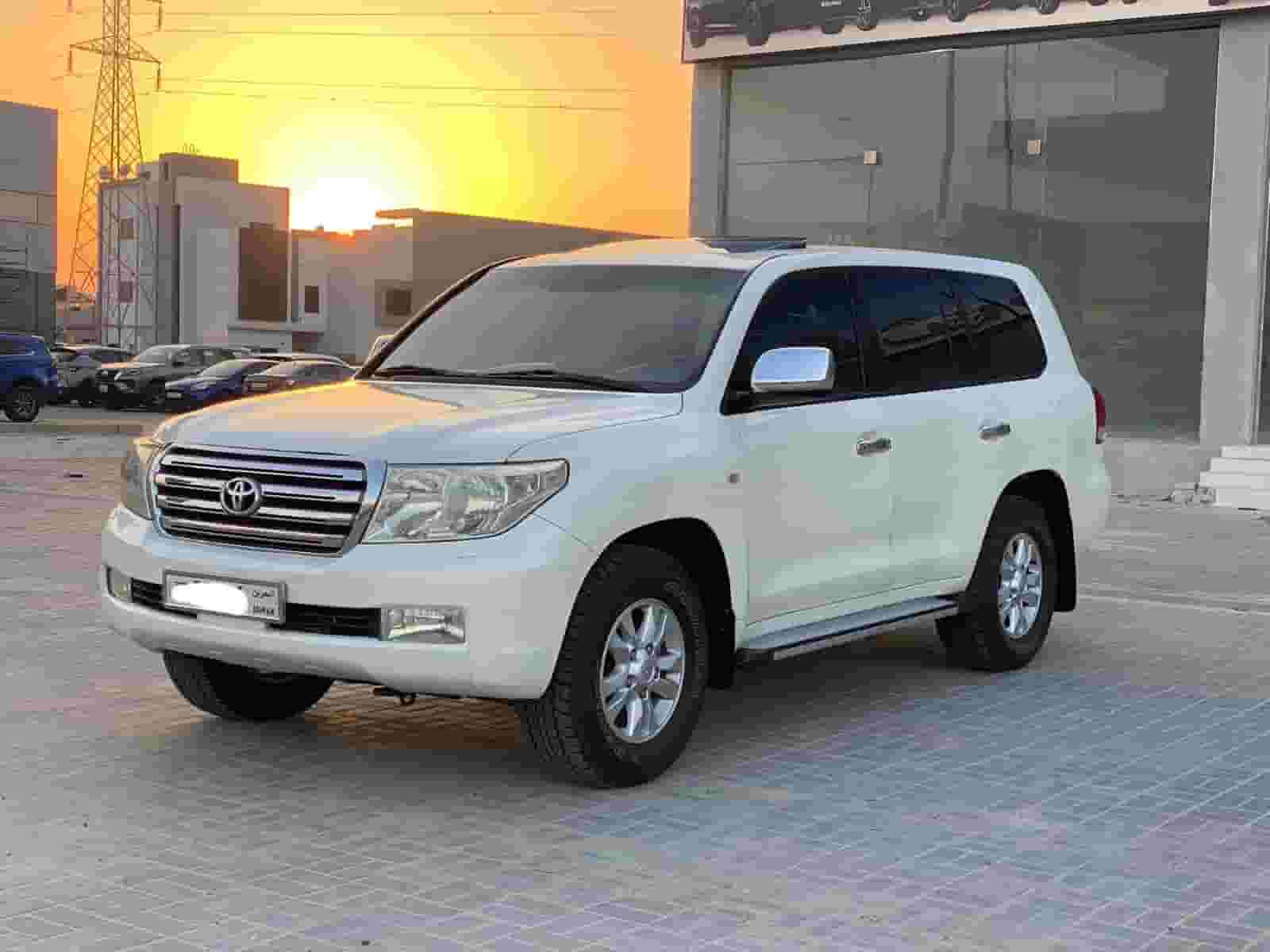 تويوتا لاند كروزر GX-R 2010  