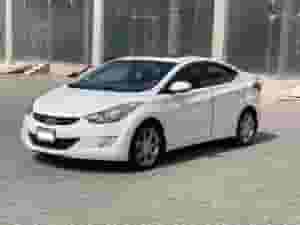 هيونداي إلنترا 2014 (أبيض)