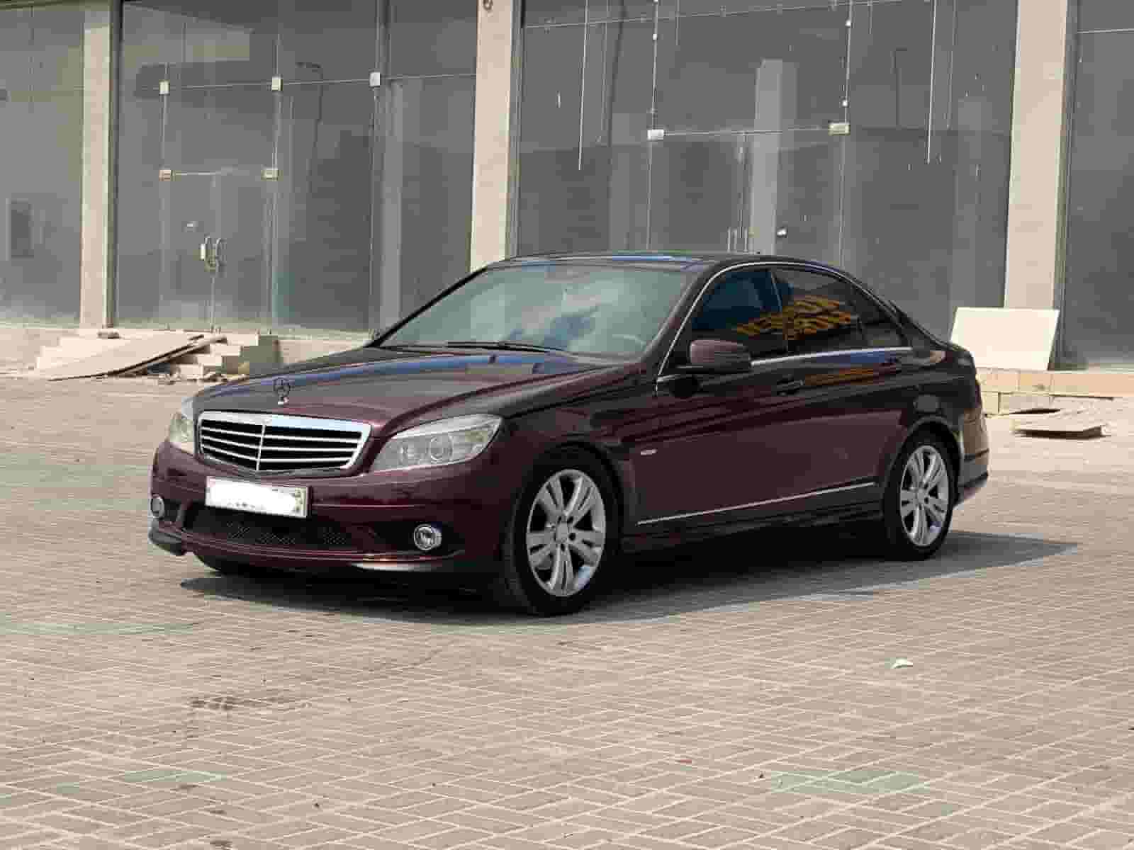 Mercedes Benz C-200 / 2009 (Maroon)