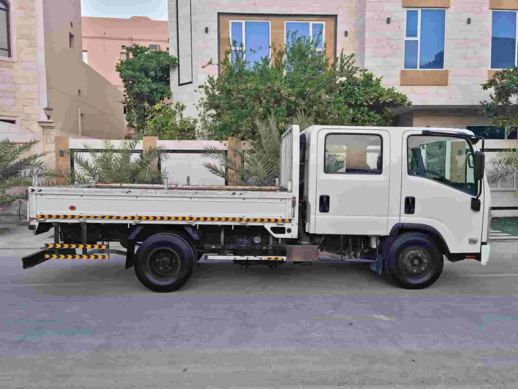 صيانة بئر كابينة مزدوجة لشاحنة إيسوزو ذات ست عجلات