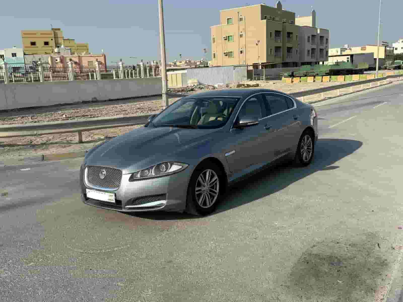Jaguar XF 2012 (Grey)