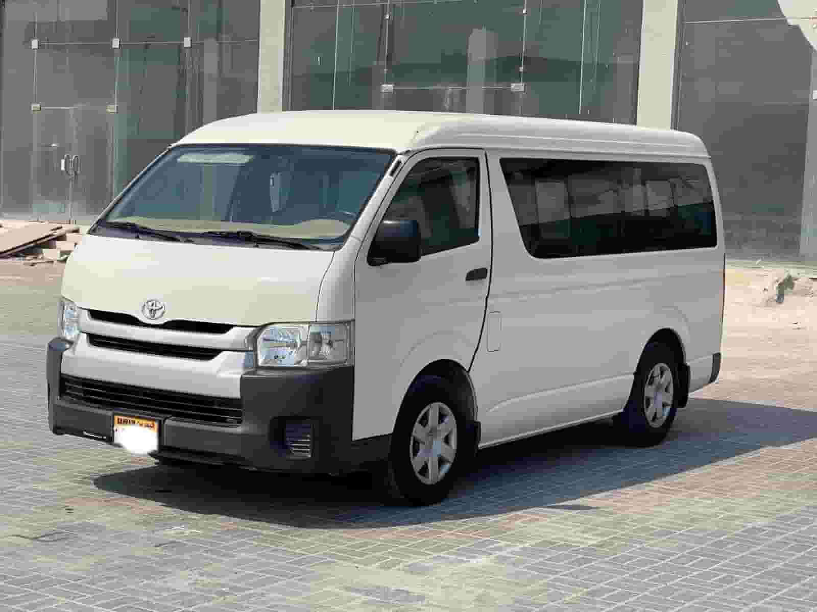 Toyota Hiace / 2016 (White)