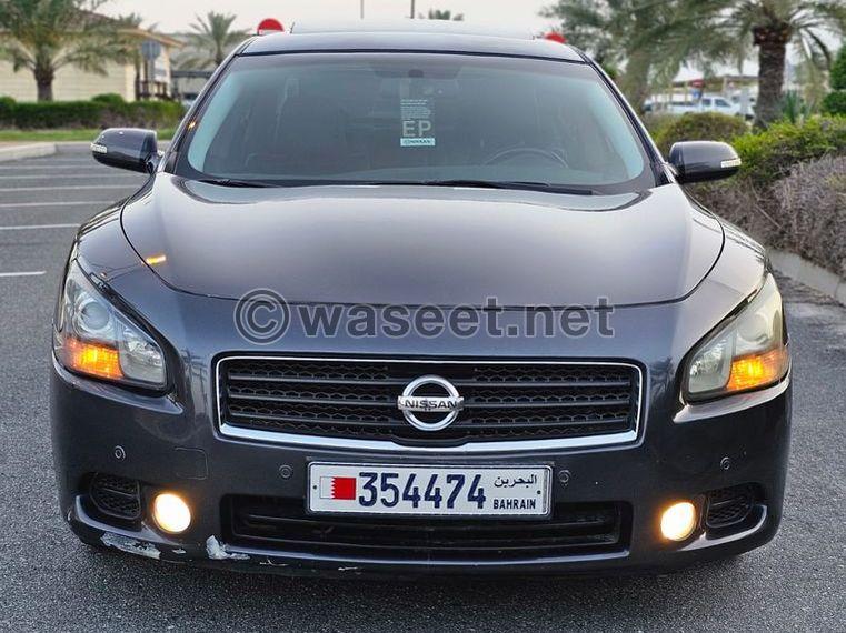 Nissan Maxima 2011  0