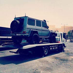 Bahrain winch, car towing and transportation service