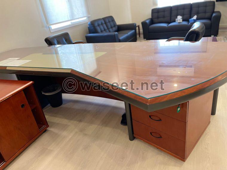 Office furniture in excellent condition  7