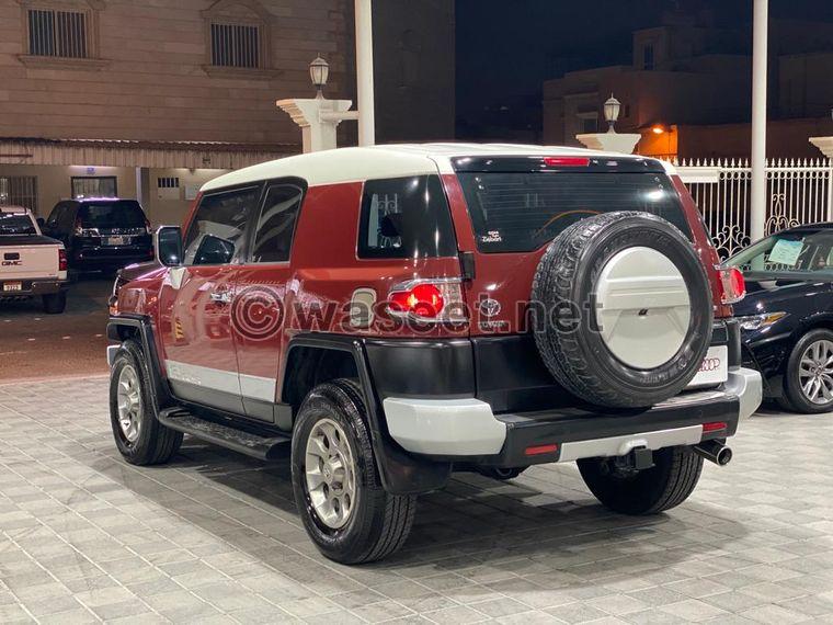 Toyota FJ Cruiser 2011 7