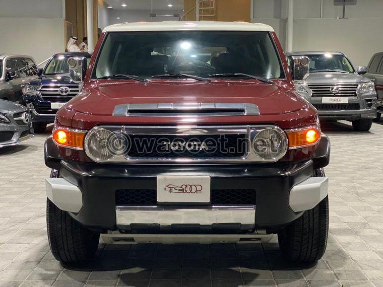 Toyota FJ Cruiser 2011 8