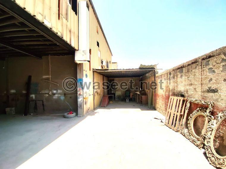 Workshop with housing for rent in Nuwaidrat, 250 meters 2