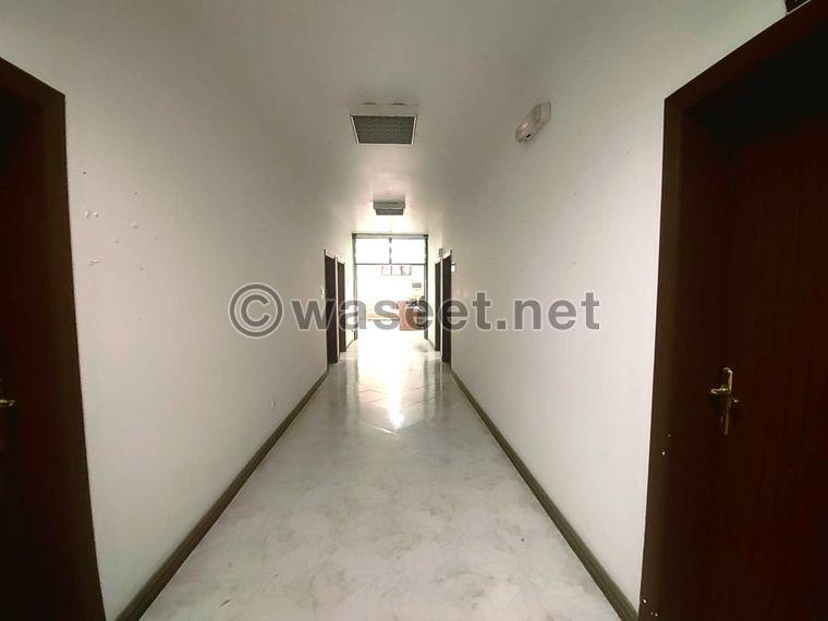 Commercial office 708 square meters for rent in Sitra 4