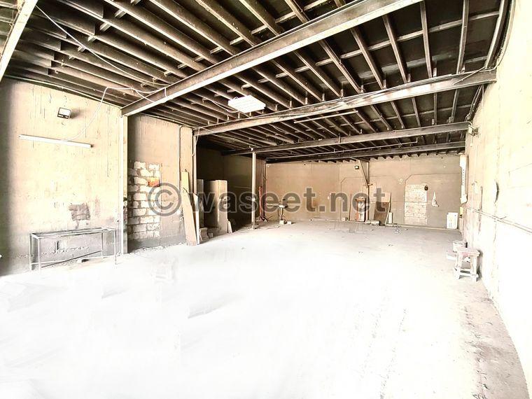 Workshop with housing for rent in Nuwaidrat, 250 meters 1