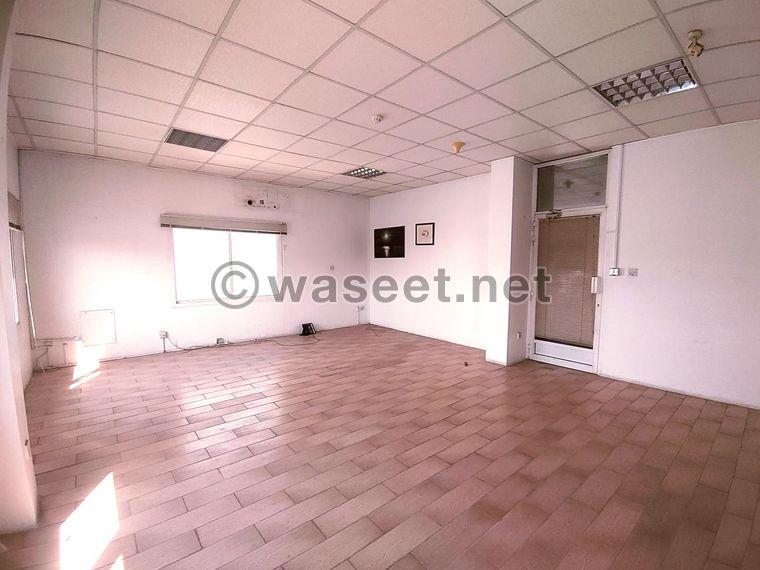 Commercial office for rent 4