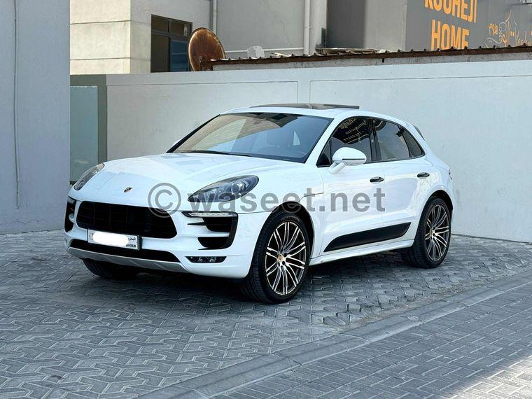 Porsche Macan GTS 2017  1