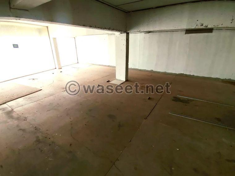 A 300 sqm commercial showroom for rent in Muharraq  3