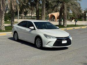 Toyota Camry GLX 2017