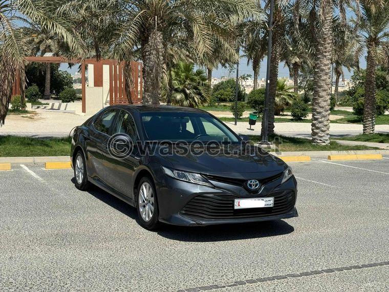 Toyota Camry LE Hybrid 2020  0