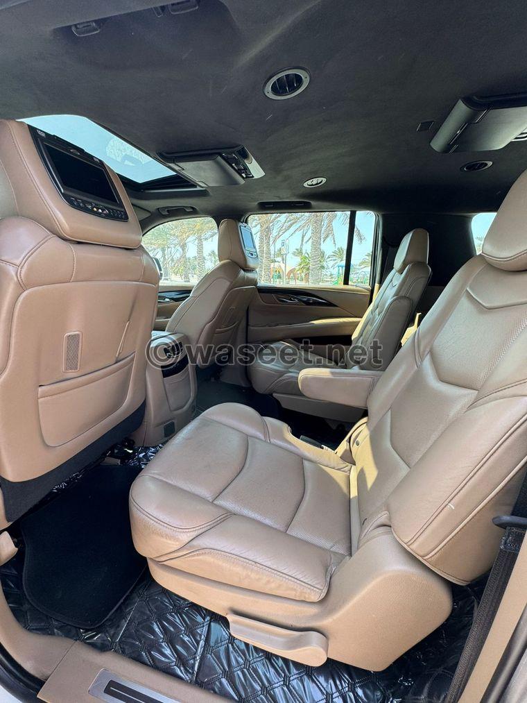 Cadillac Escalade 2019   4