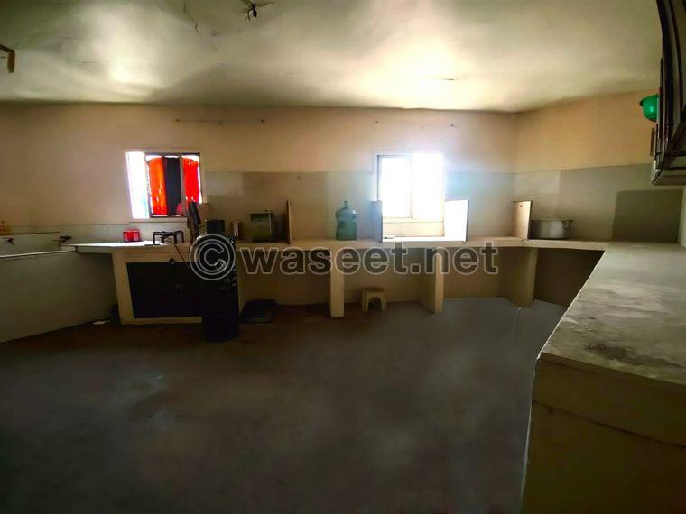 Workshop with housing for rent in Nuwaidrat, 250 meters 6