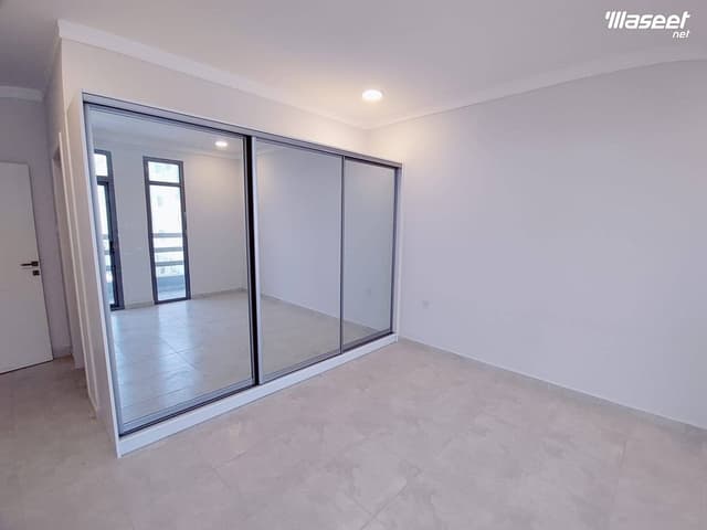 New family apartment for rent in Tubli