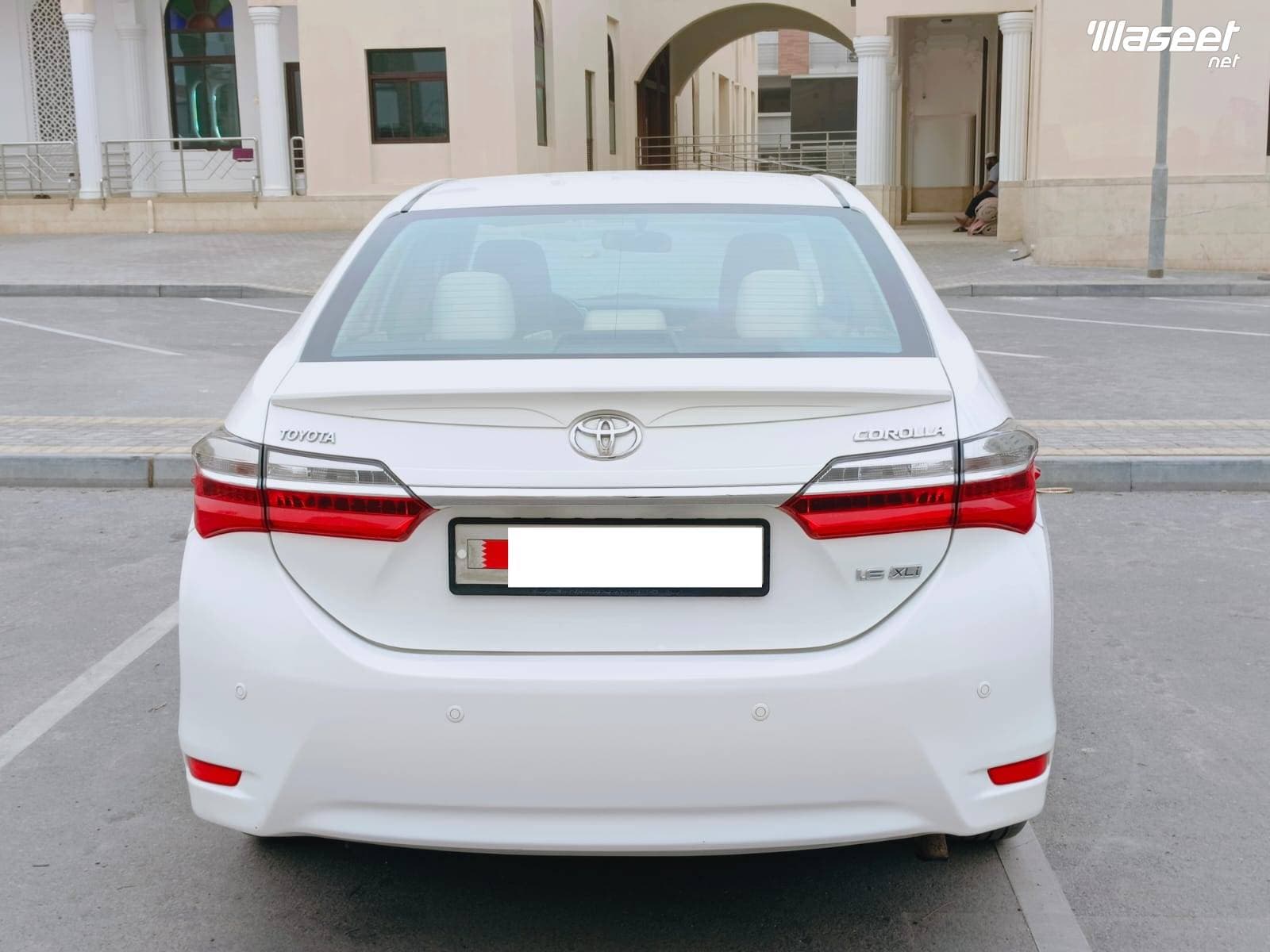 للبيع تويوتا كورولا 2018 5