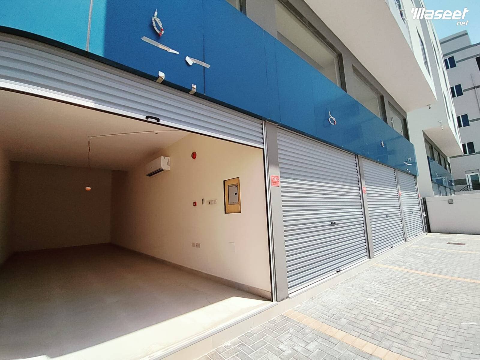 Commercial shop for rent in Hidd 2