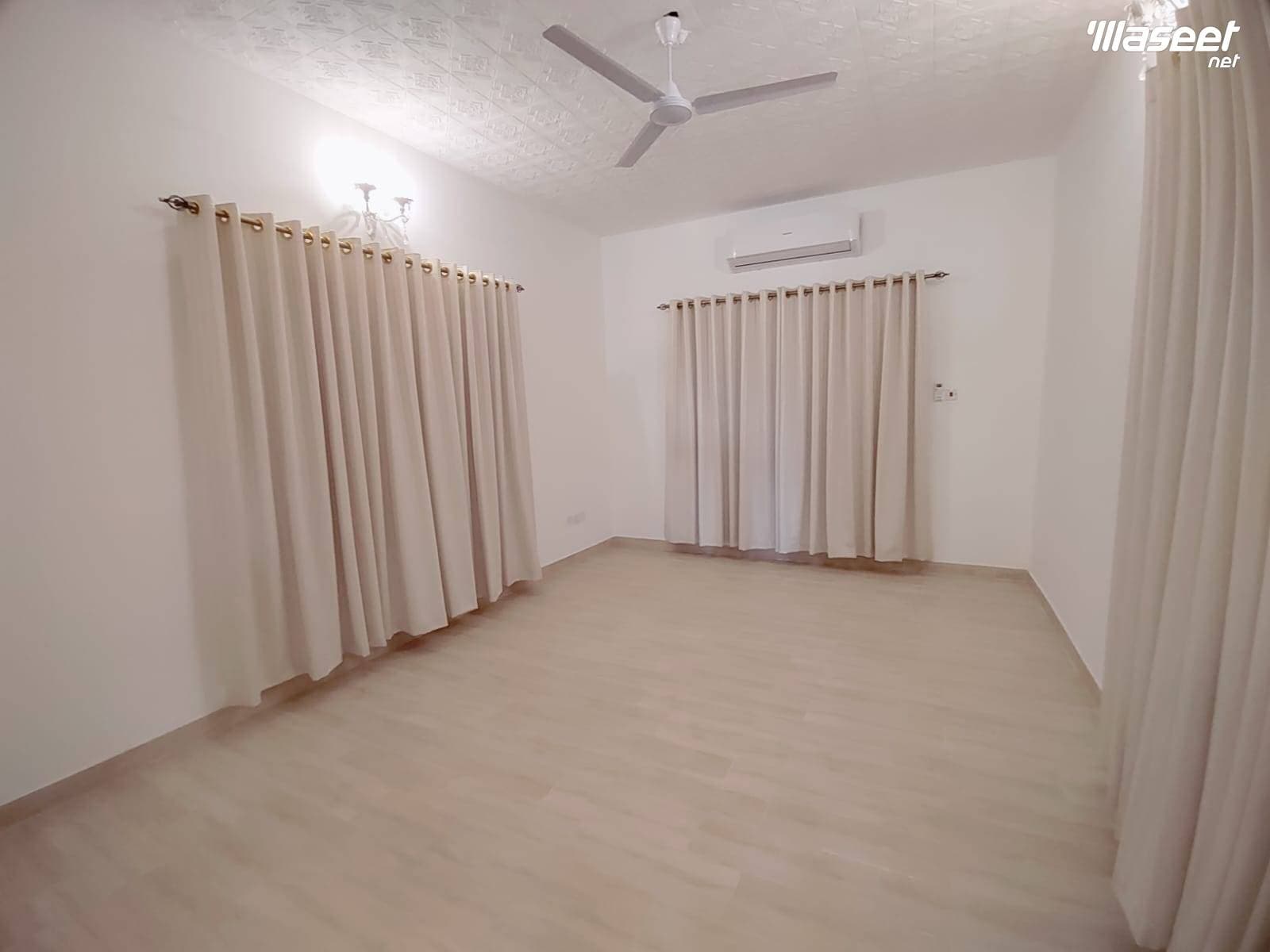 Villa for rent in Maqaba 5