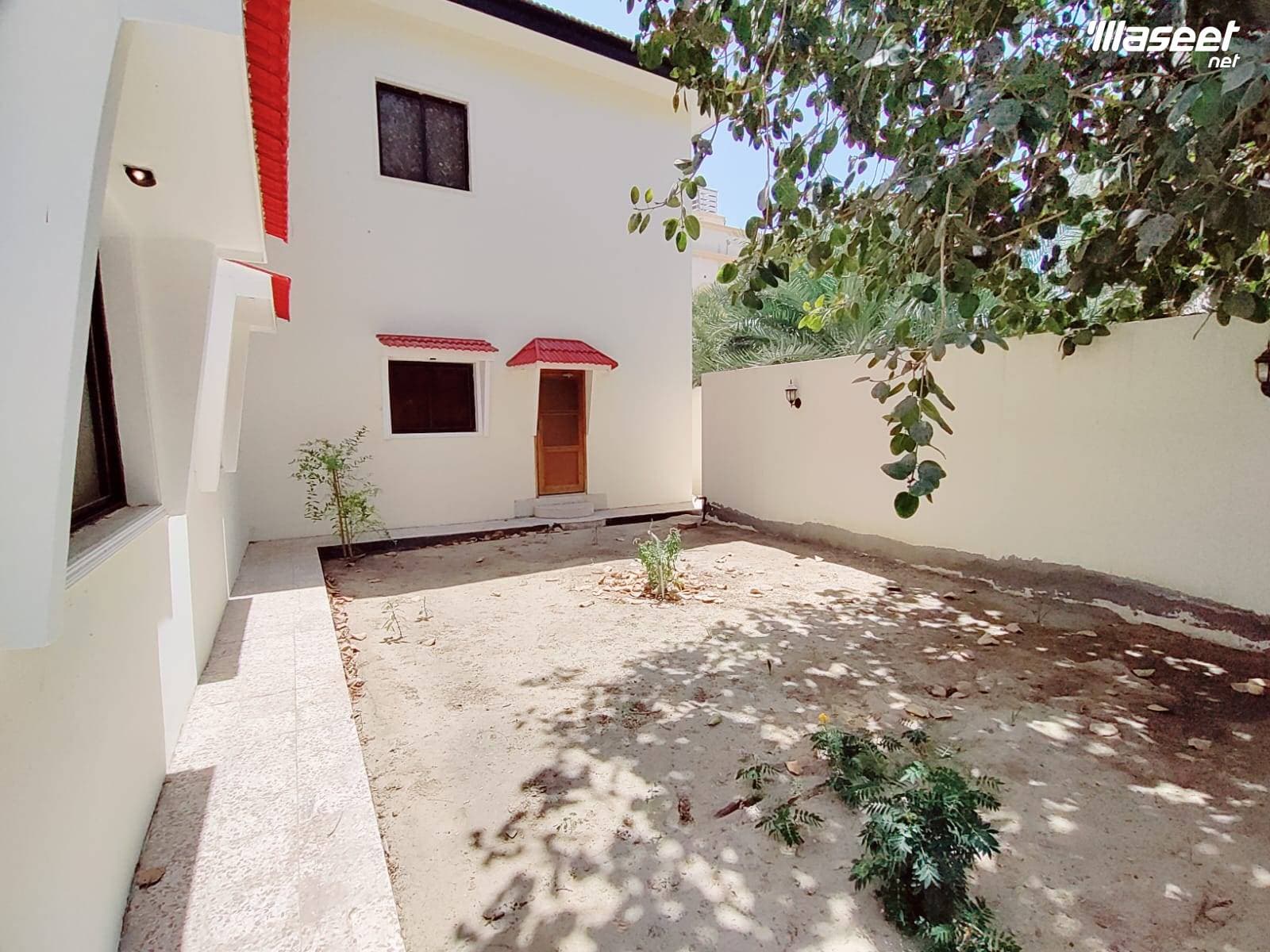 Villa for rent in Maqaba 9