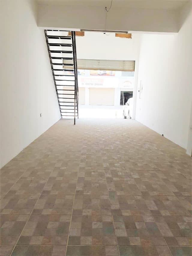 Commercial shop for rent in Tubli 