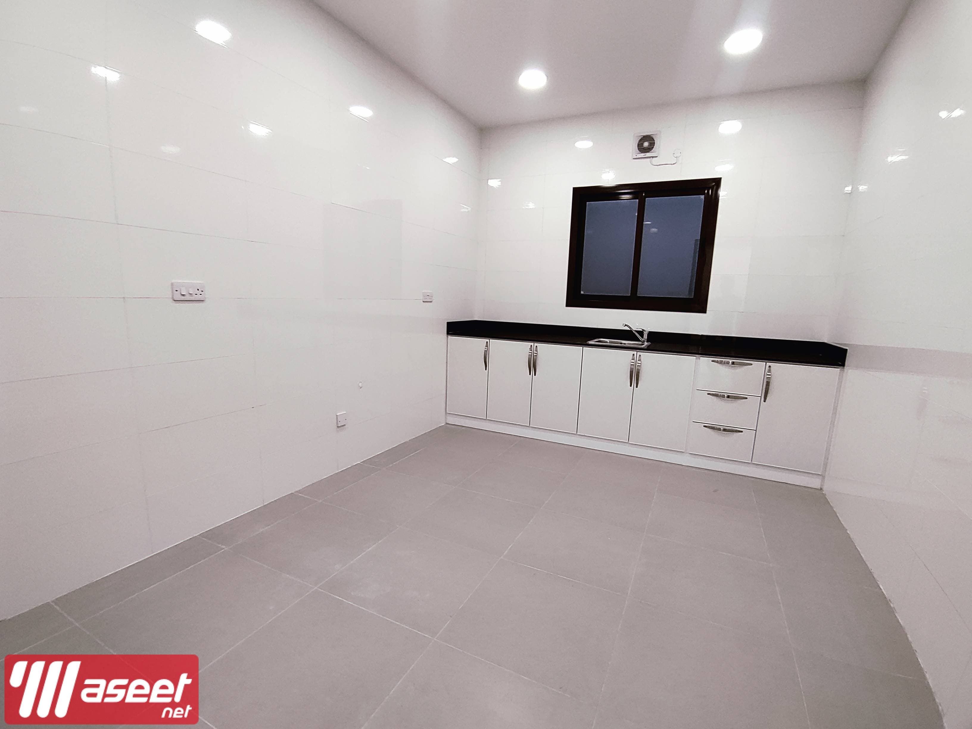 New office space for rent in Sanabis 3