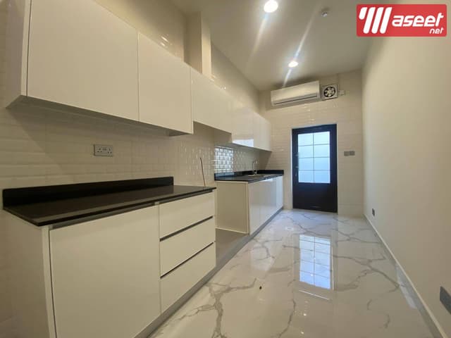New luxury villa for sale in Bu Quwah 
