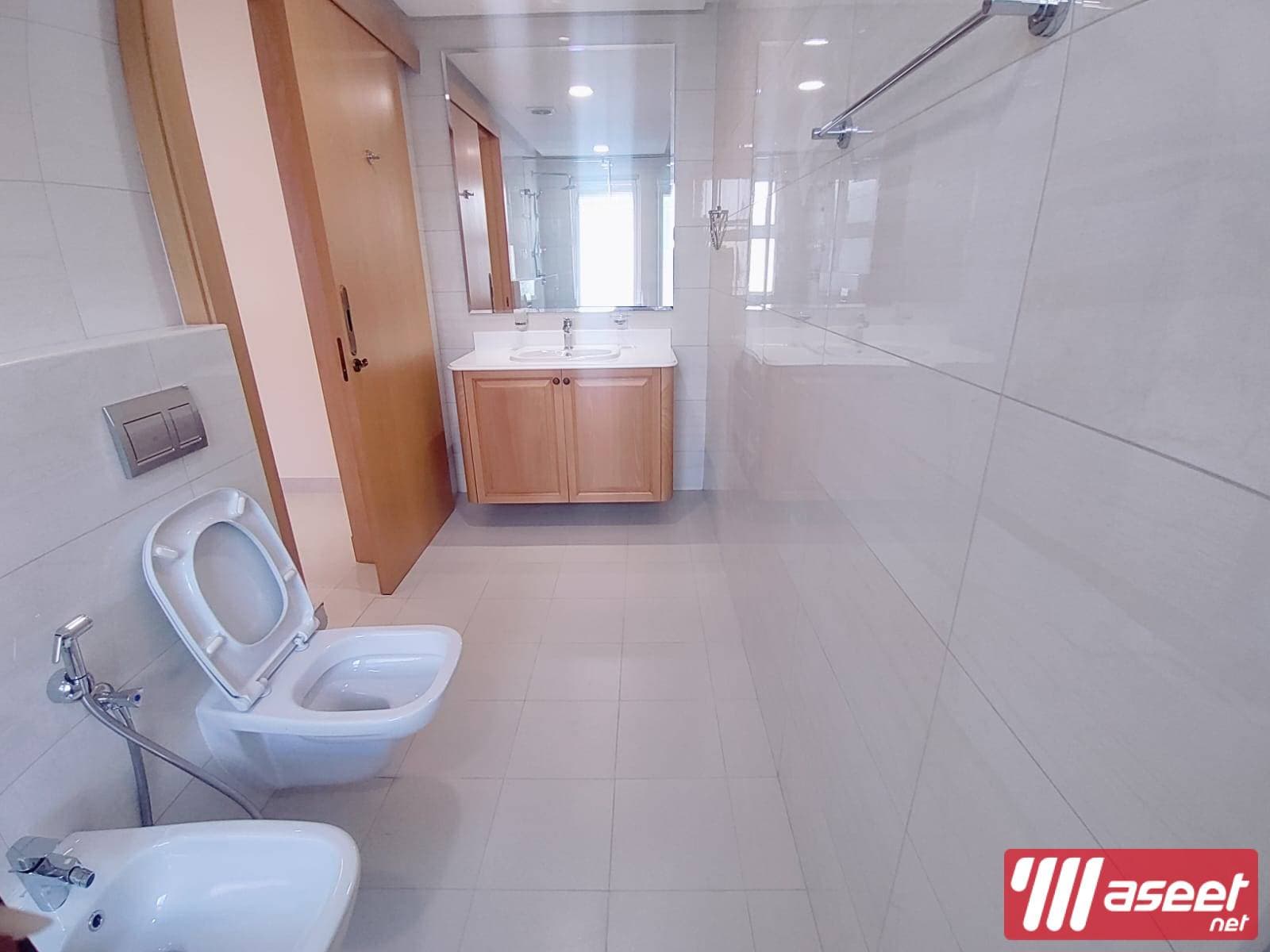 beautiful villa with garden for rent  4