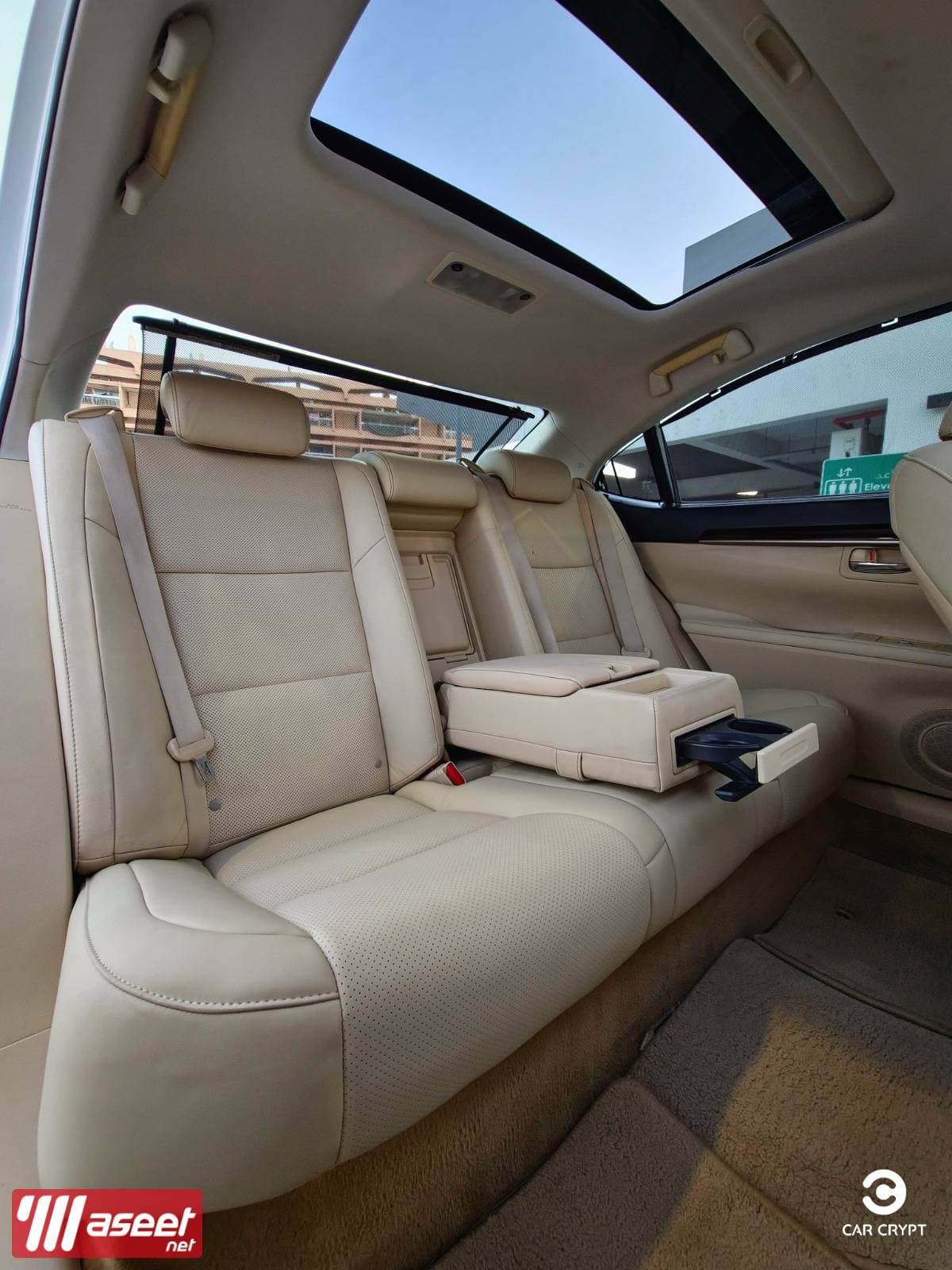 Lexus ES-350 model 2013 3