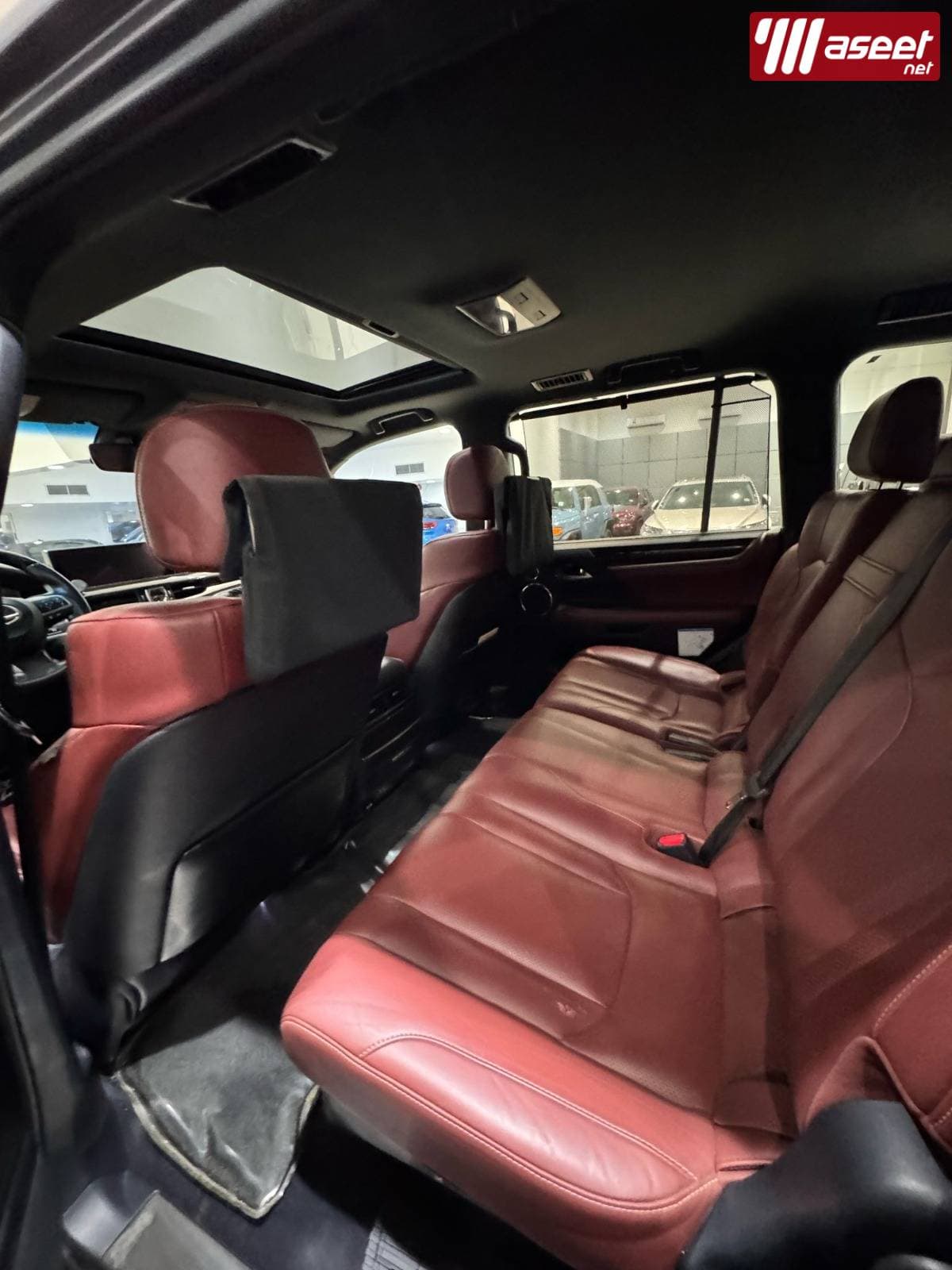 Lexus LX-570 / 2017 (Grey) 0