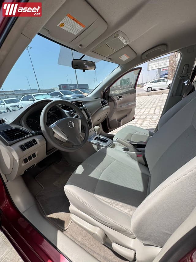Nissan Sentra 2016 (Red)